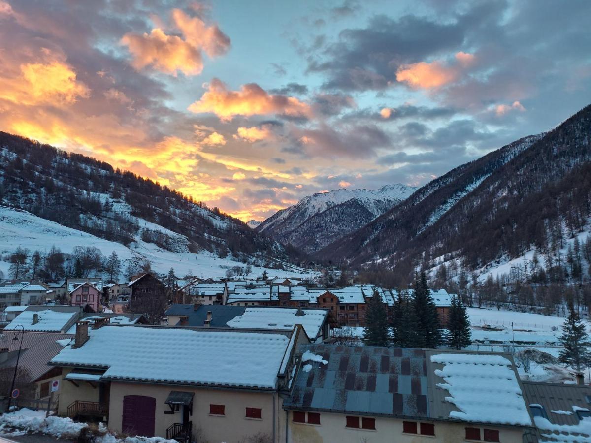 Le Studio Du Queyras Avec Vue Sur La Montagne Abriès Exteriör bild
